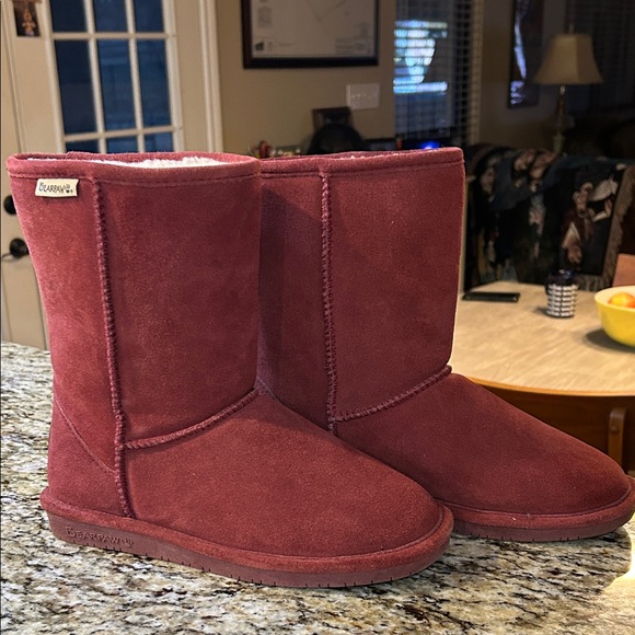 BearPaw Women's Burgundy Suede Winter Boots - Picture 4 of 15